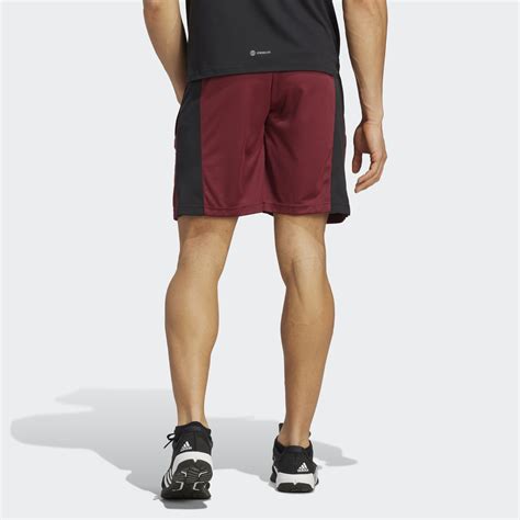 Train Essentials Seasonal Camo Shorts 